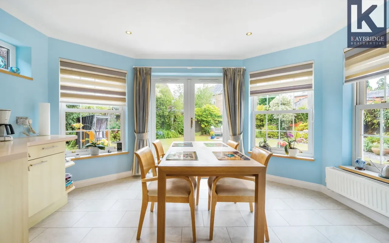 Mckenzie Way, Epsom, KT19, photo 6