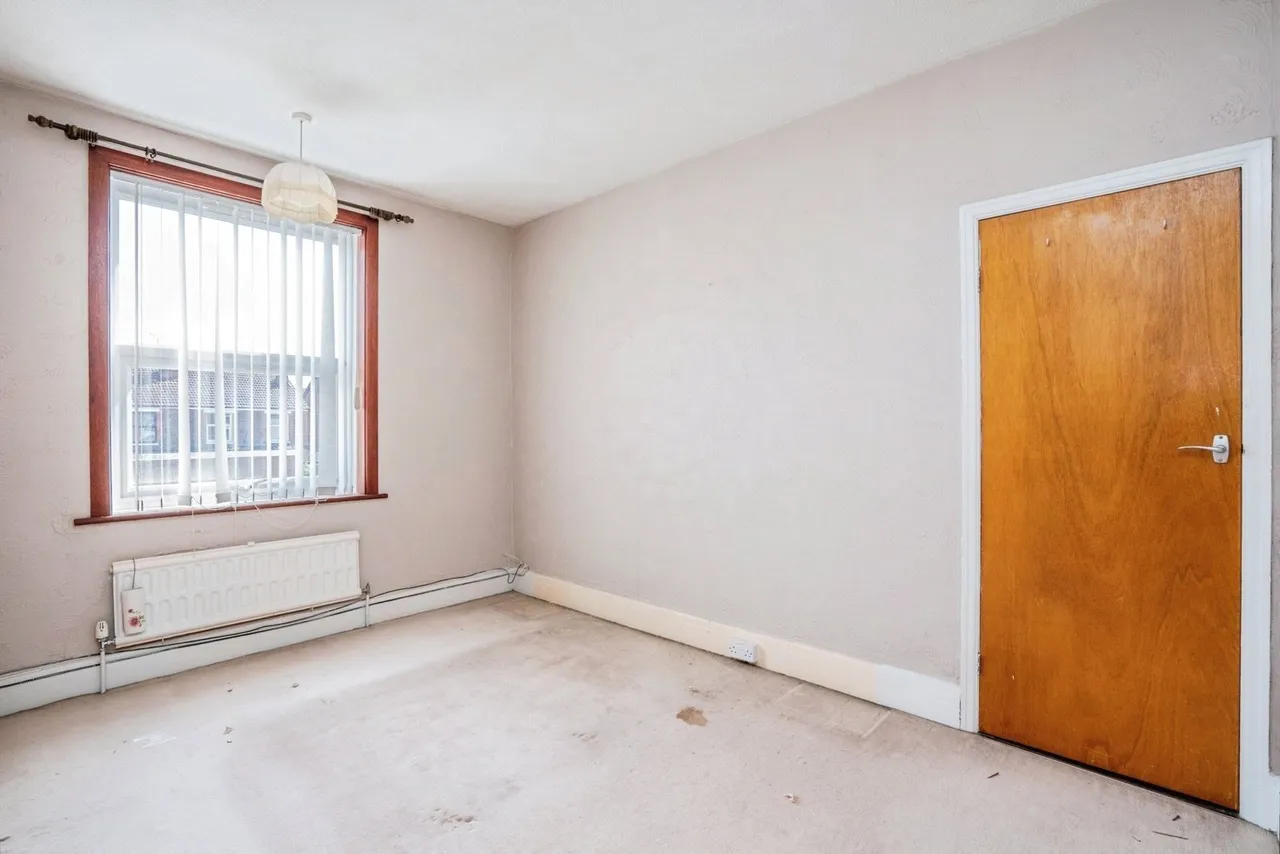Mayfield Road, Portsmouth, PO2, photo 13