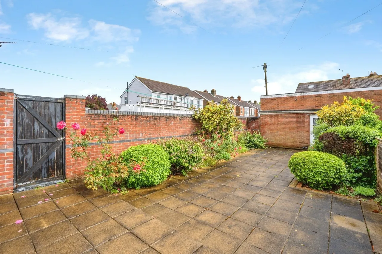 Mayfield Road, Portsmouth, PO2, photo 2