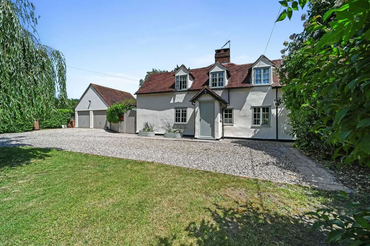 3 bed house for sale — Cooksmill Green, Chelmsford, Essex, CM1 3SH