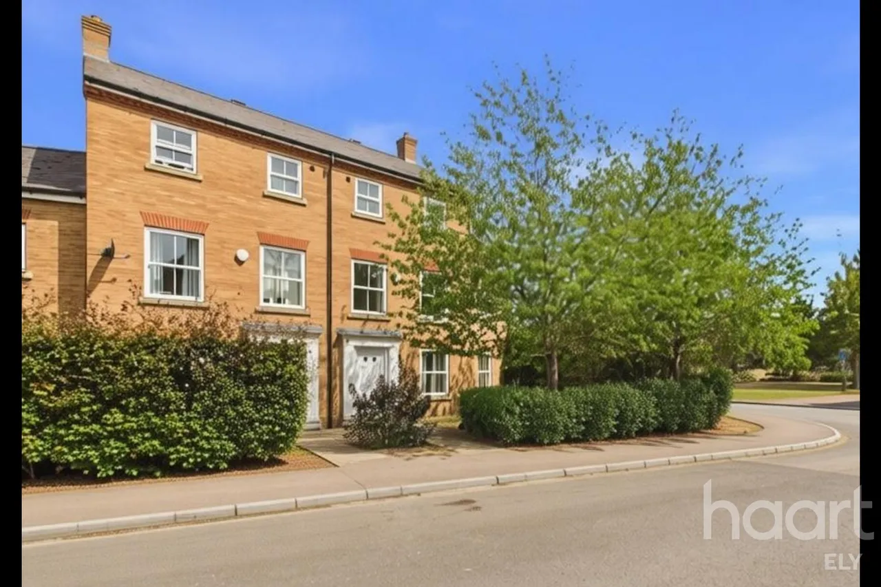 5 bed house for sale, Welland Place, Ely, CB6