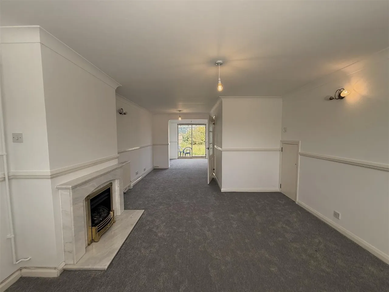 Poplar Crescent, Epsom, KT19 9ER, photo 4