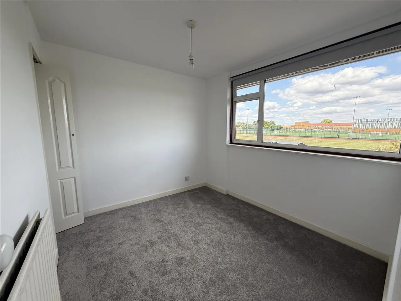 Poplar Crescent, Epsom, KT19 9ER, photo 14