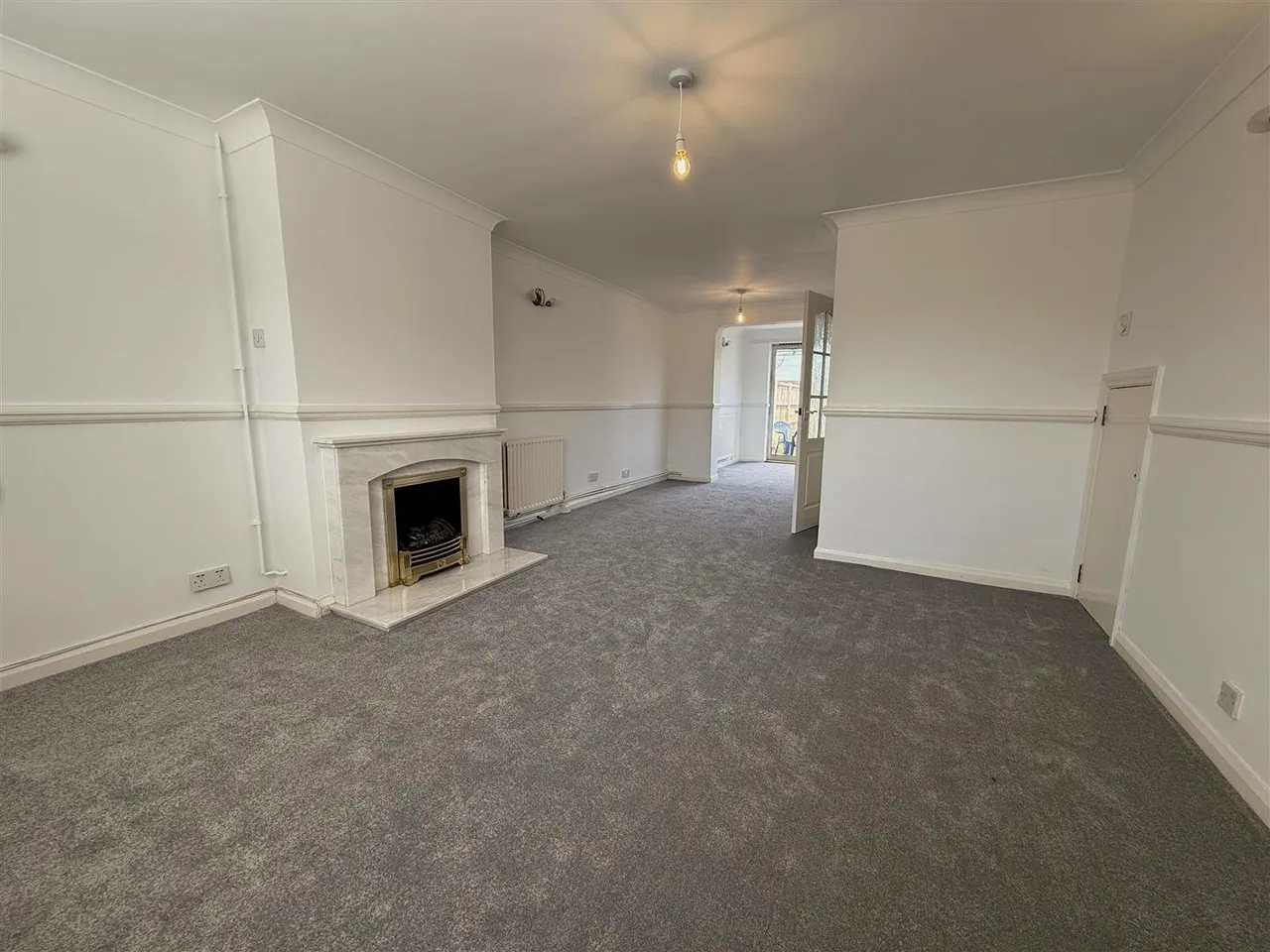 Poplar Crescent, Epsom, KT19 9ER, photo 6