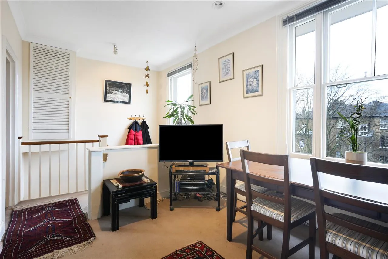 Dartmouth Park Road, London, photo 10