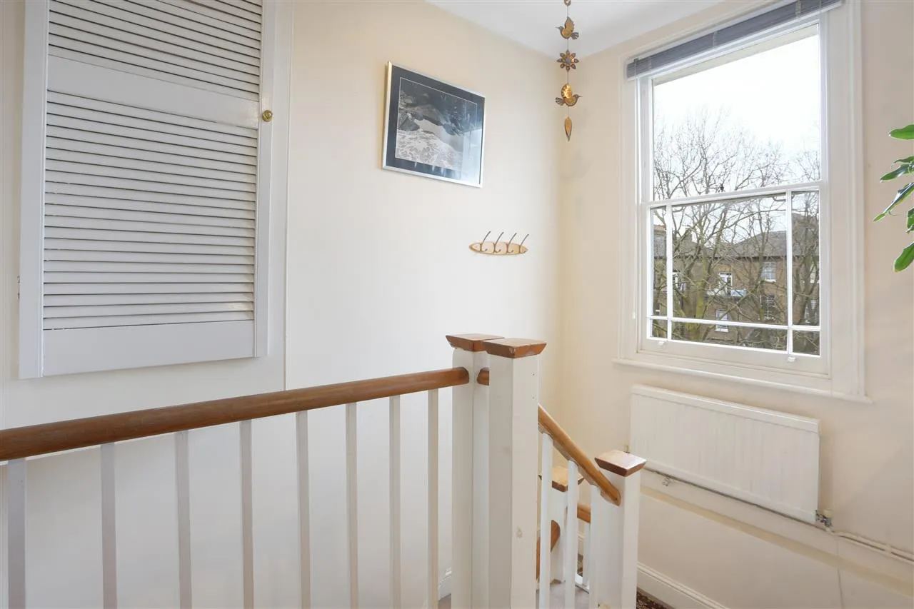 Dartmouth Park Road, London, photo 11