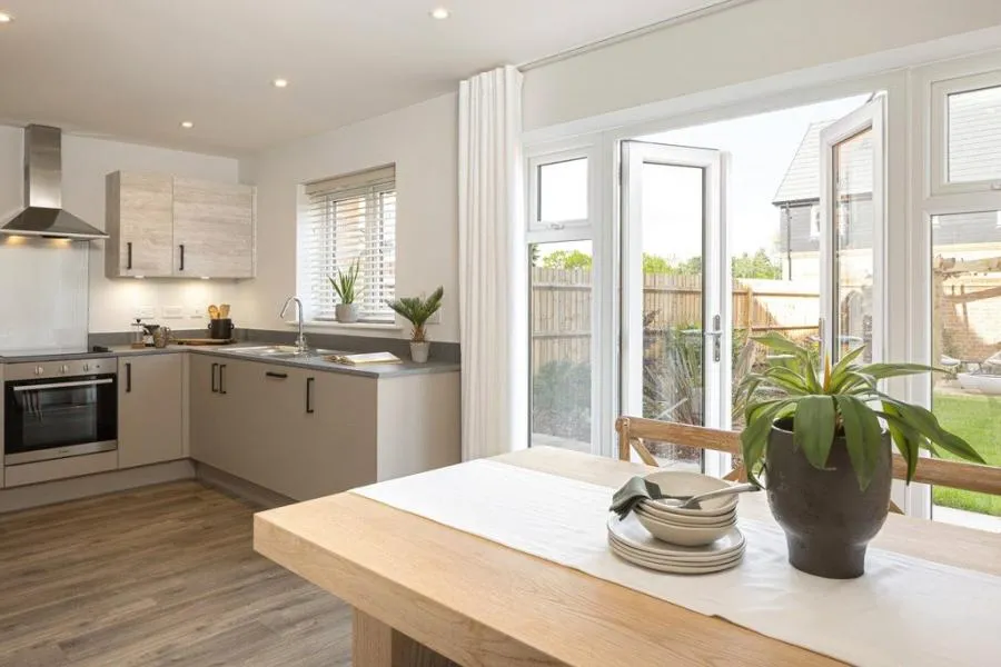 3 bed house for sale, Mindenhurst Road, Deepcut, GU16