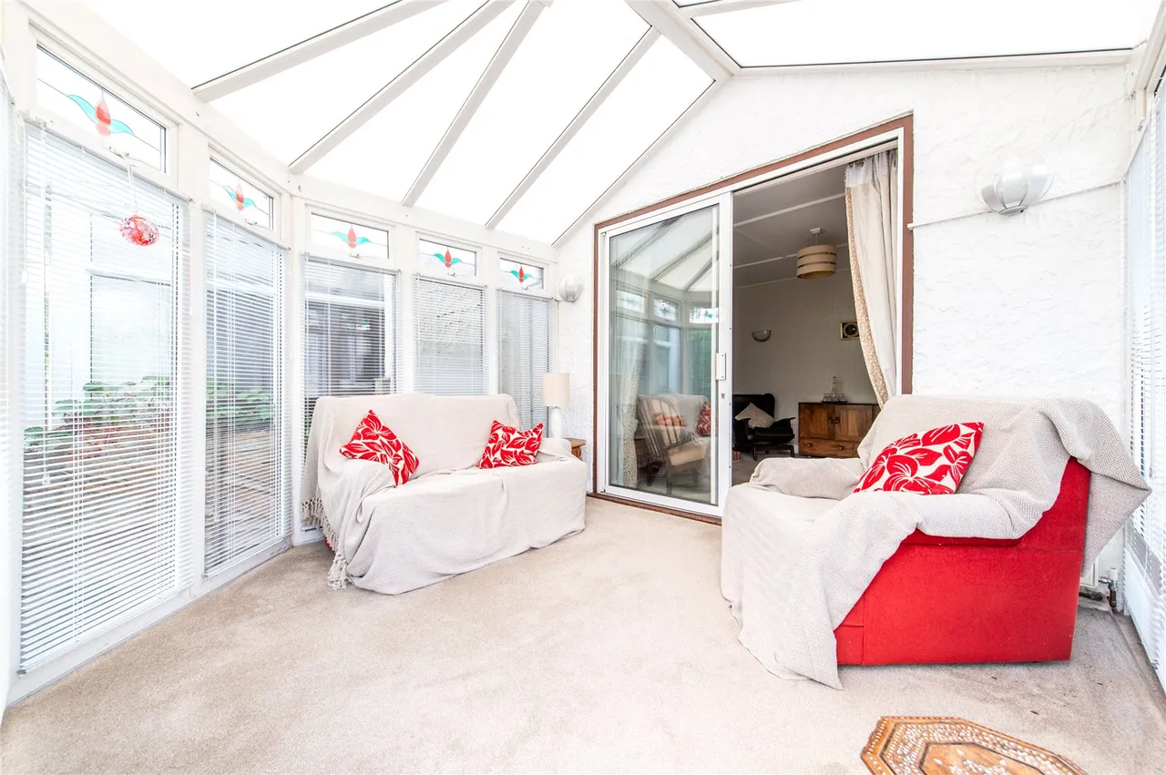 Pine Avenue, Gravesend, DA12, photo 26