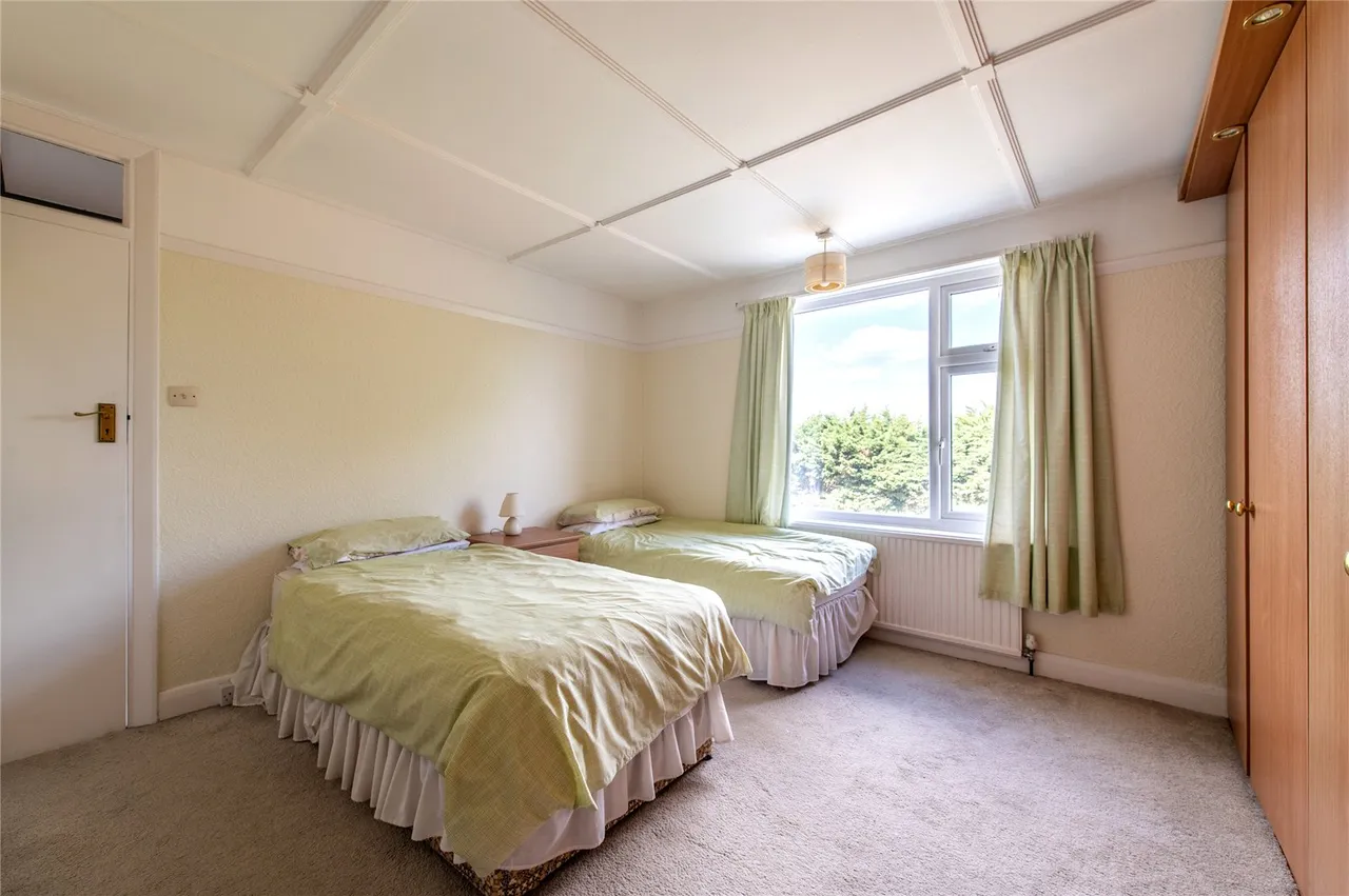 Pine Avenue, Gravesend, DA12, photo 10