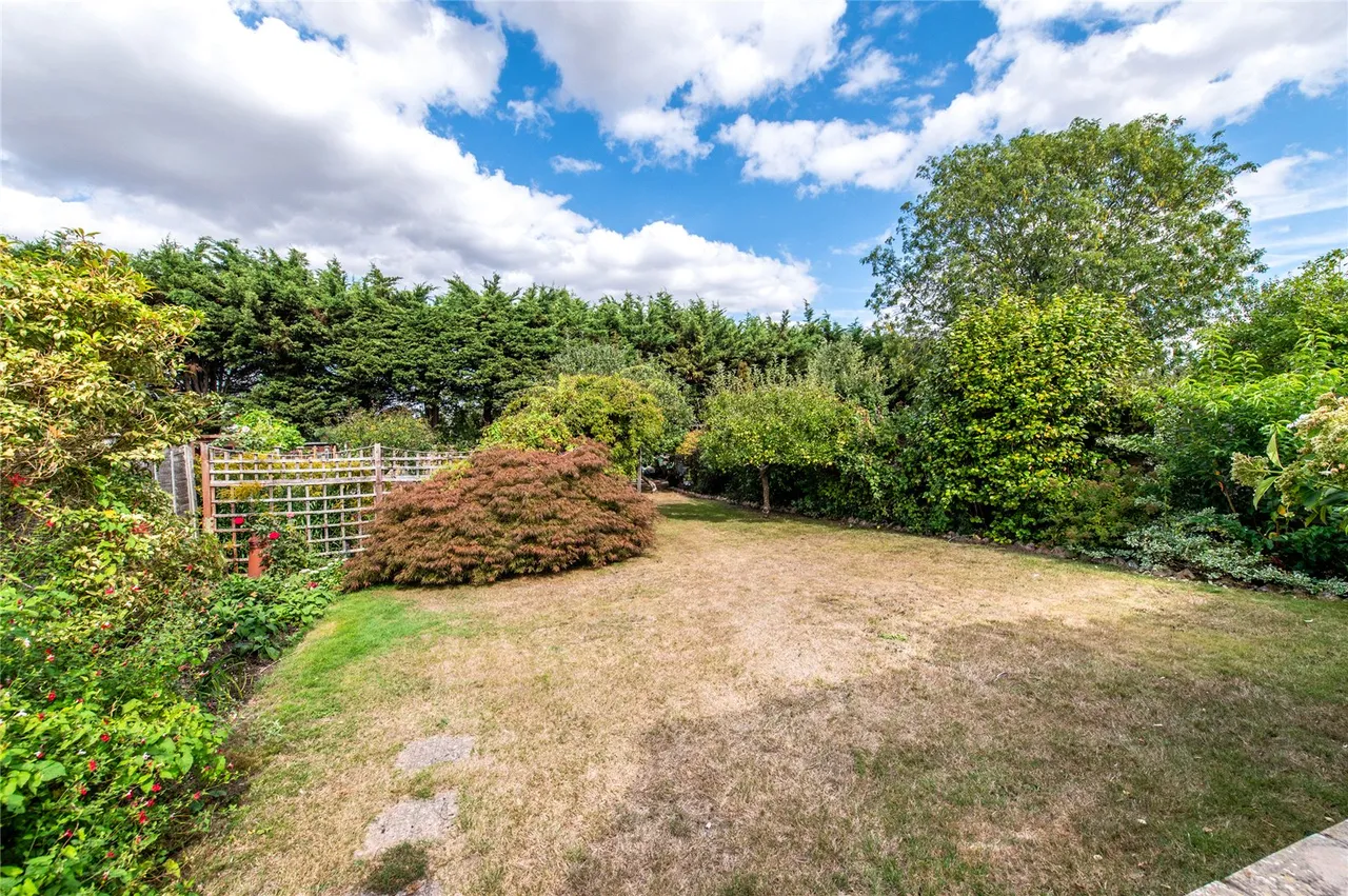 Pine Avenue, Gravesend, DA12, photo 30