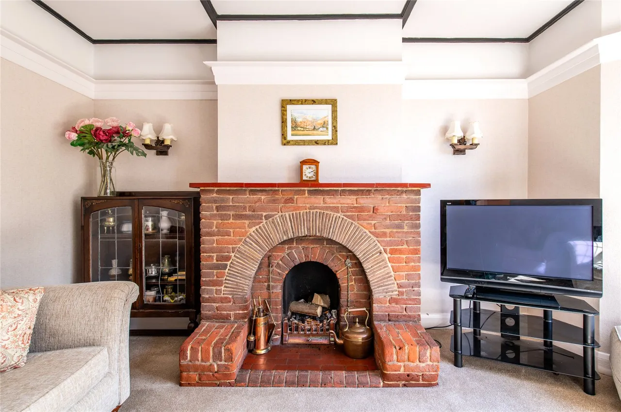 Pine Avenue, Gravesend, DA12, photo 24
