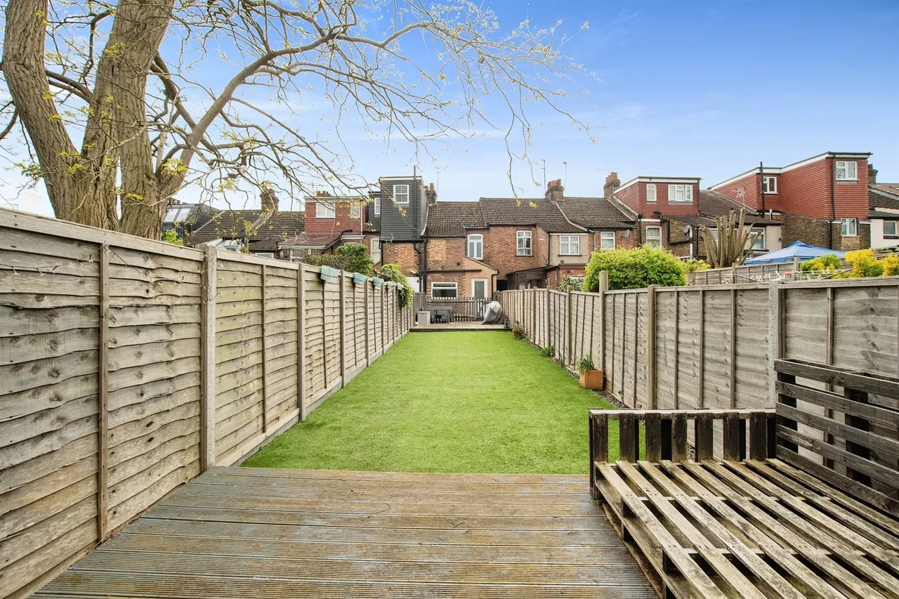 Liverpool Road, Watford, WD18, photo 5