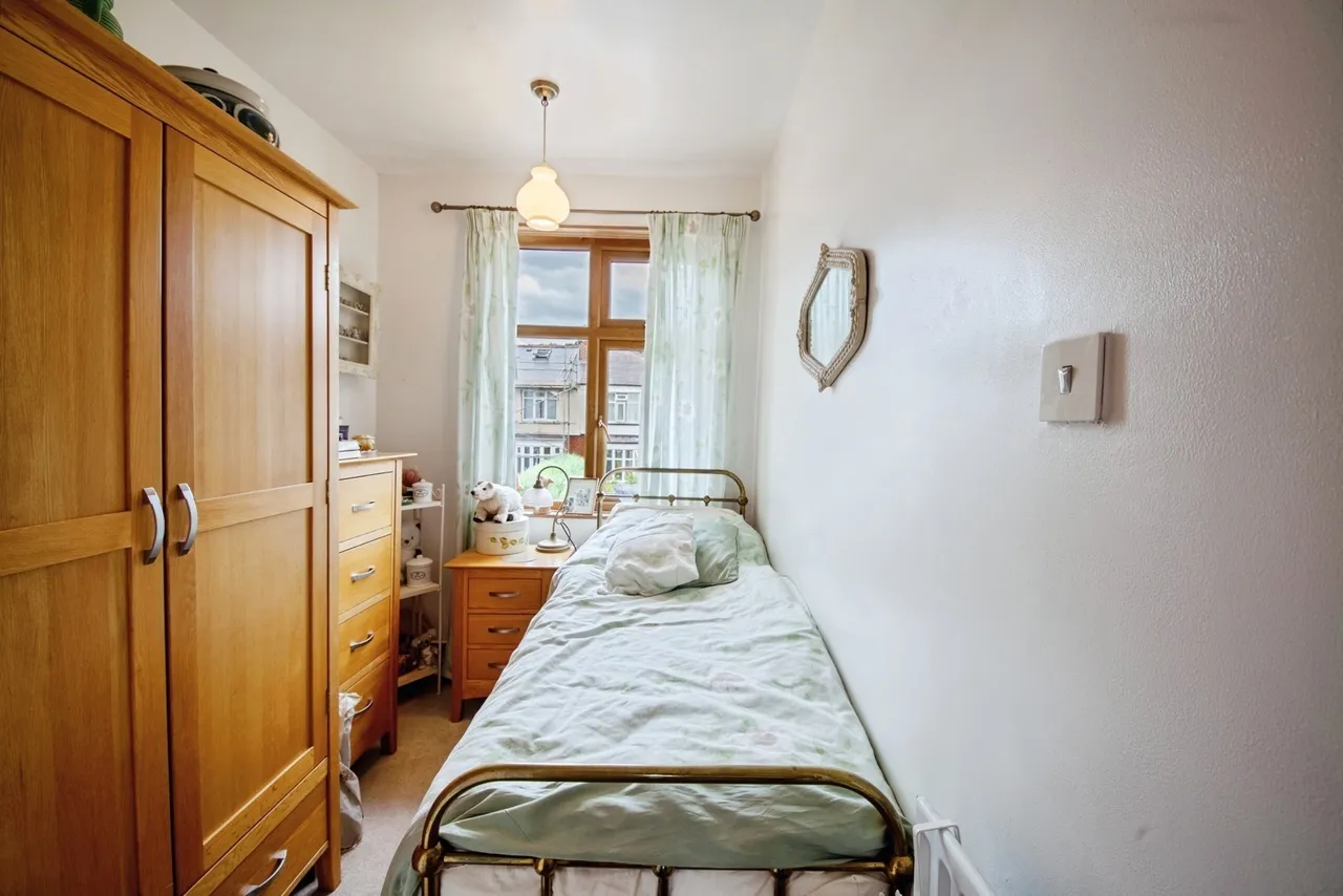 Dobcroft Avenue, Sheffield, S7, photo 16