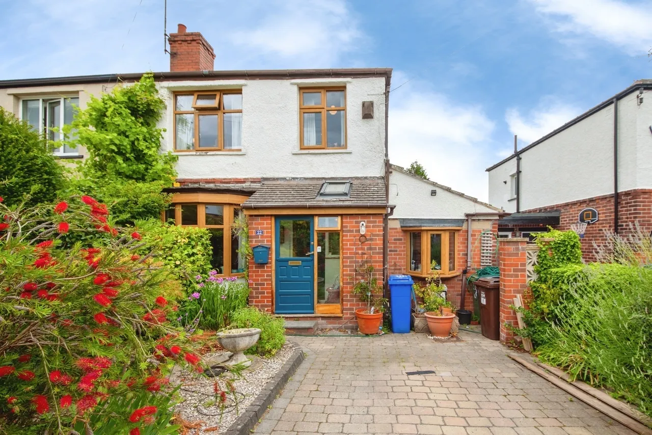 3 bed house for sale — Dobcroft Avenue, Sheffield, S7