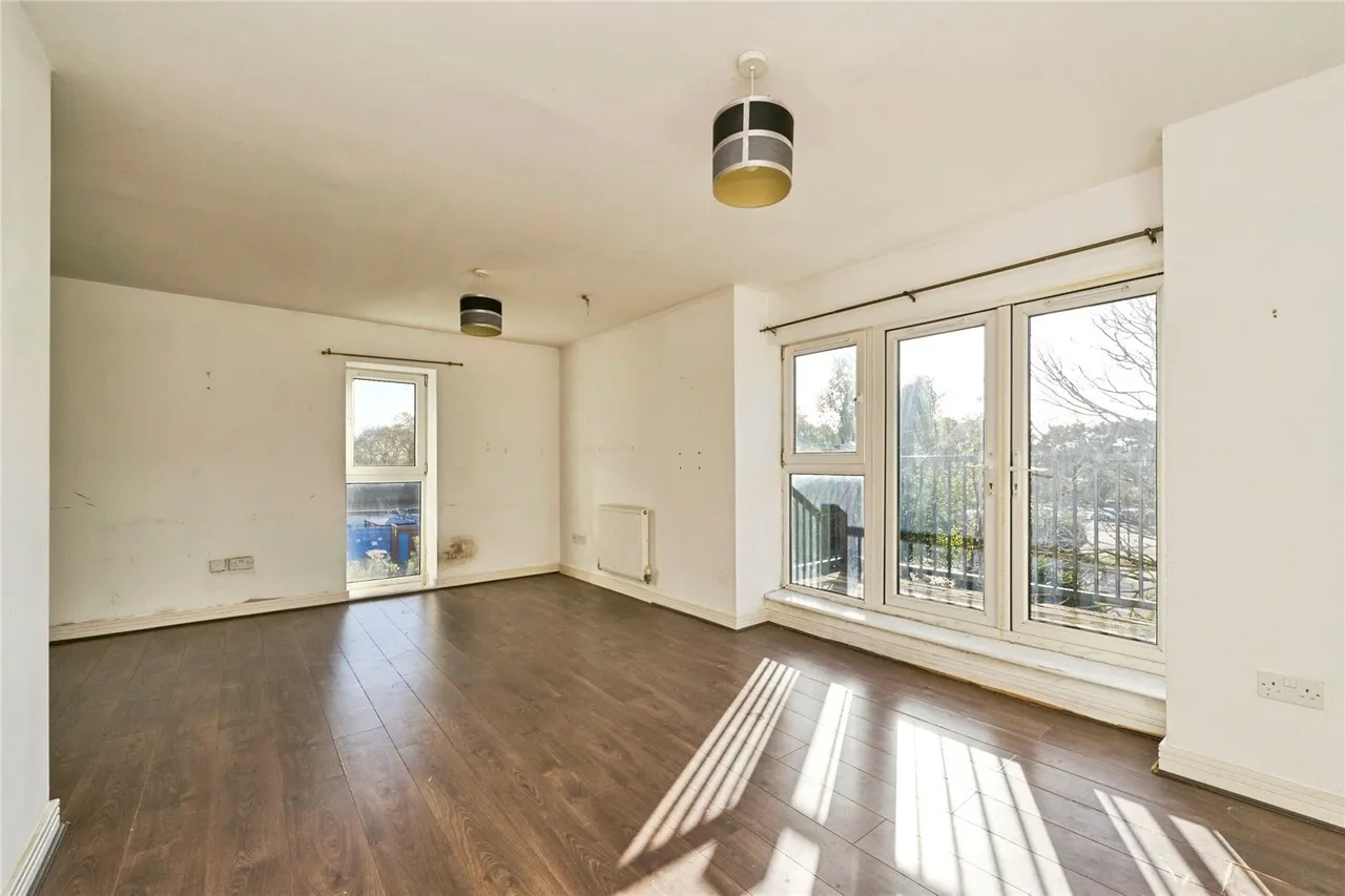 Boundary Close, Kingston upon Thames, KT1, photo 2