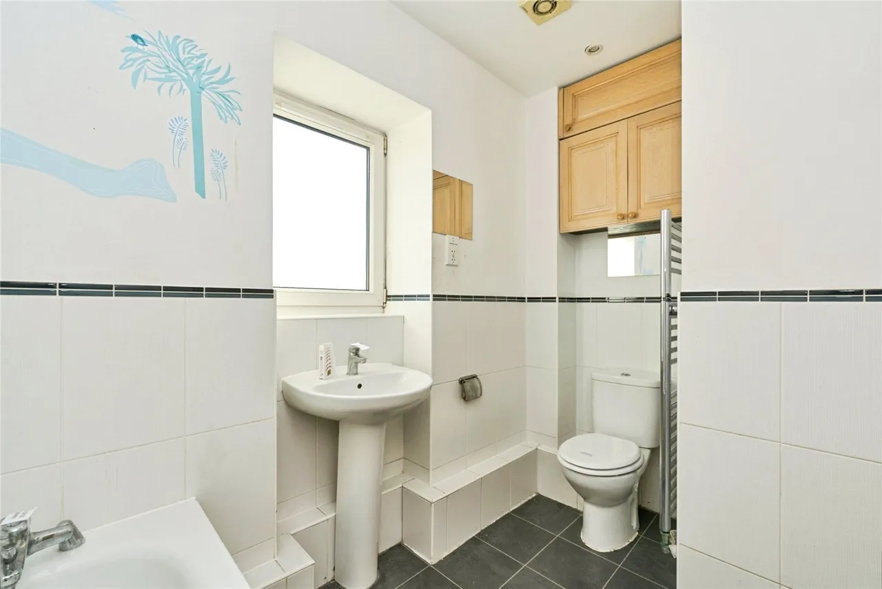 Boundary Close, Kingston upon Thames, KT1, photo 20