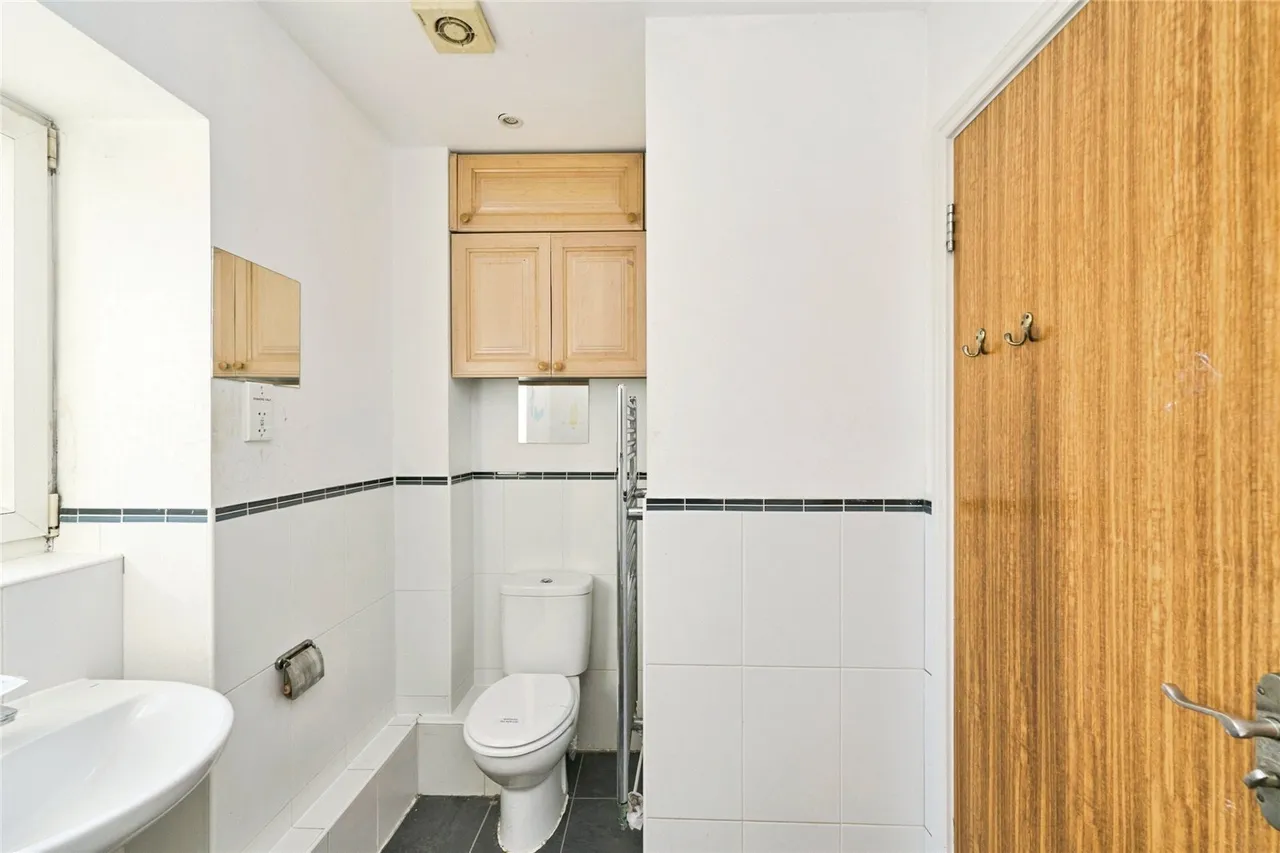 Boundary Close, Kingston upon Thames, KT1, photo 19