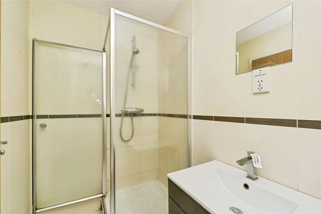 Boundary Close, Kingston upon Thames, KT1, photo 16
