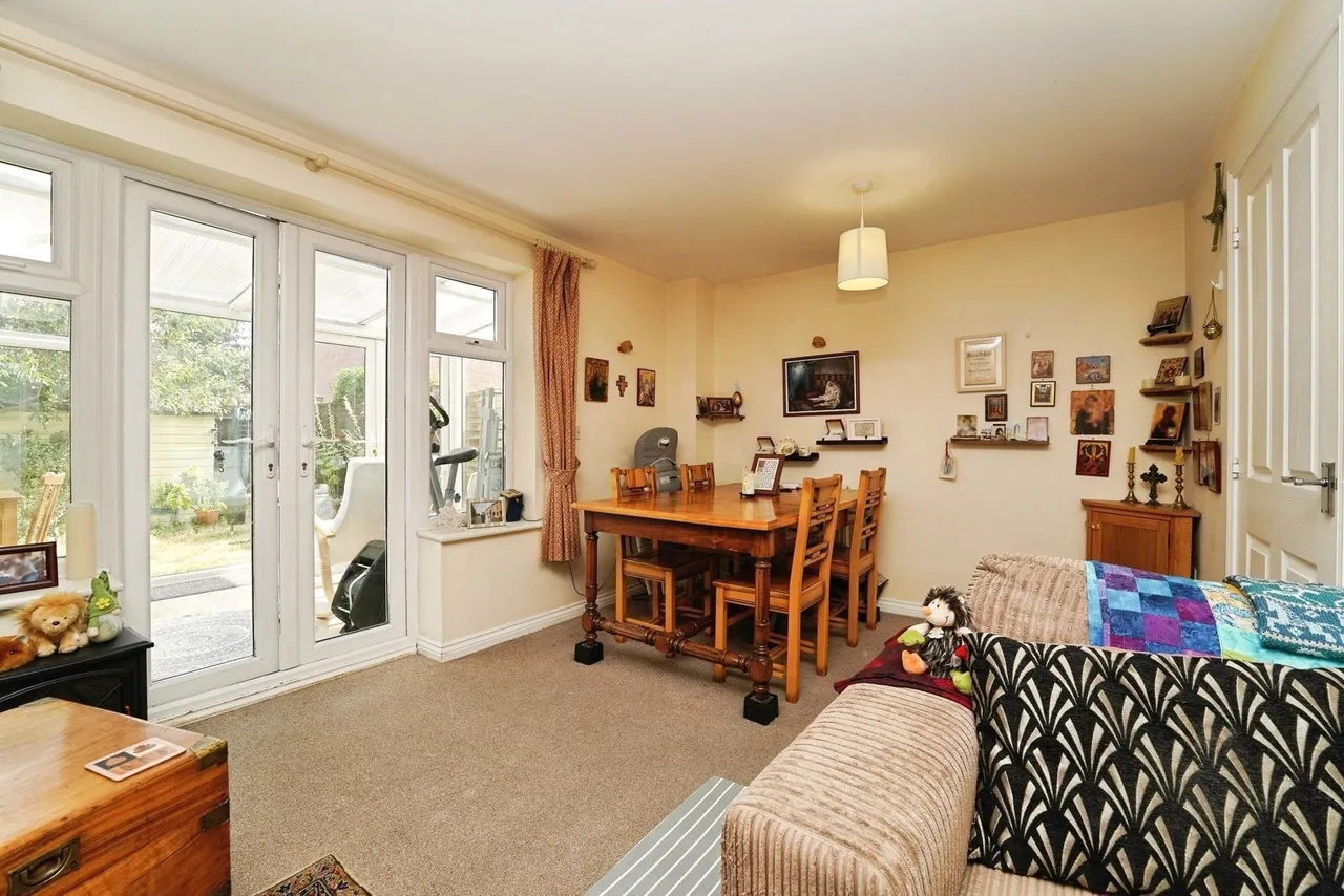 Sealand Way Kingsway, Quedgeley, Gloucester, Gloucestershire, GL2, photo 4