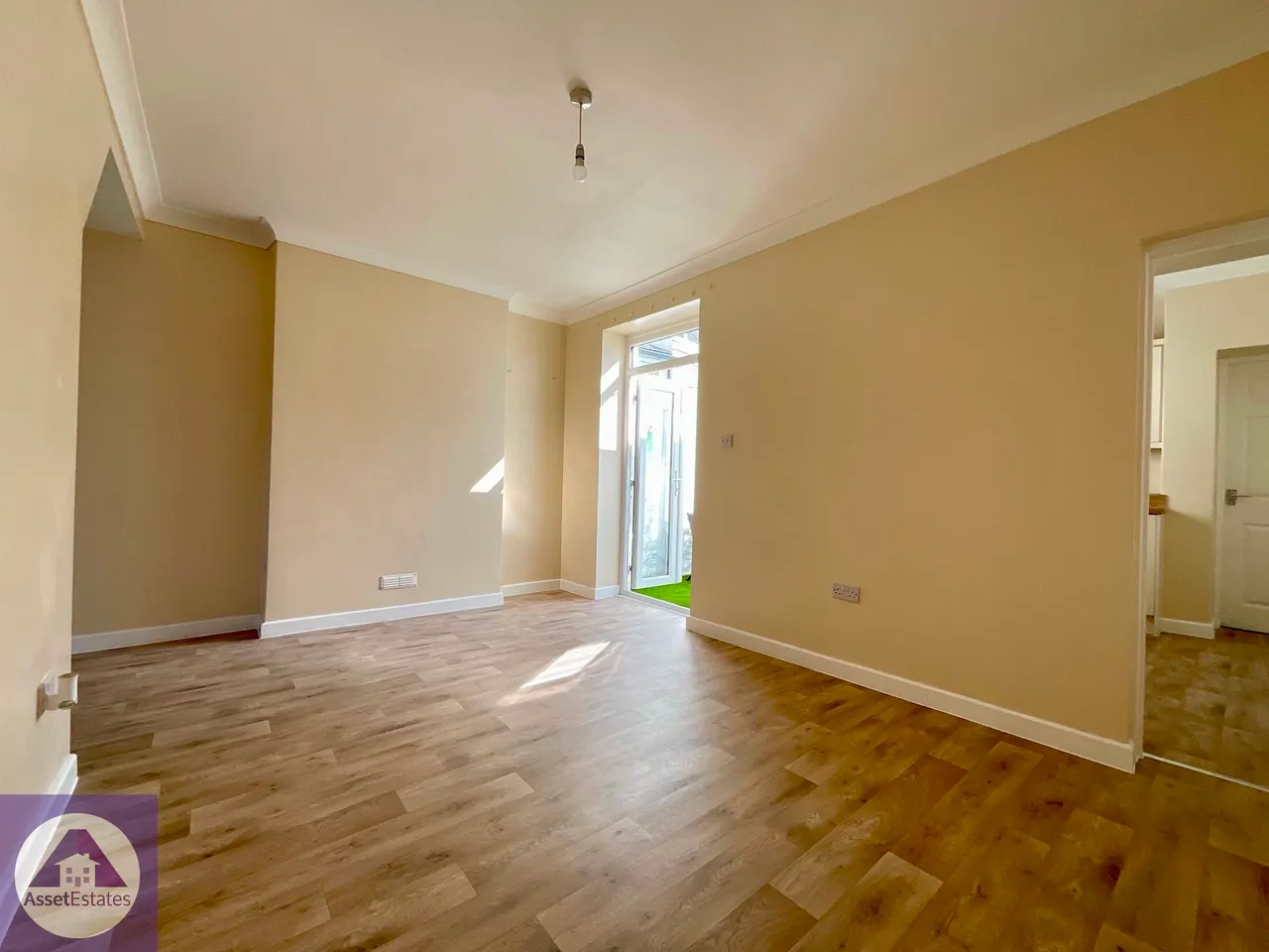 Bryngwyn Road, Six Bells, photo 7