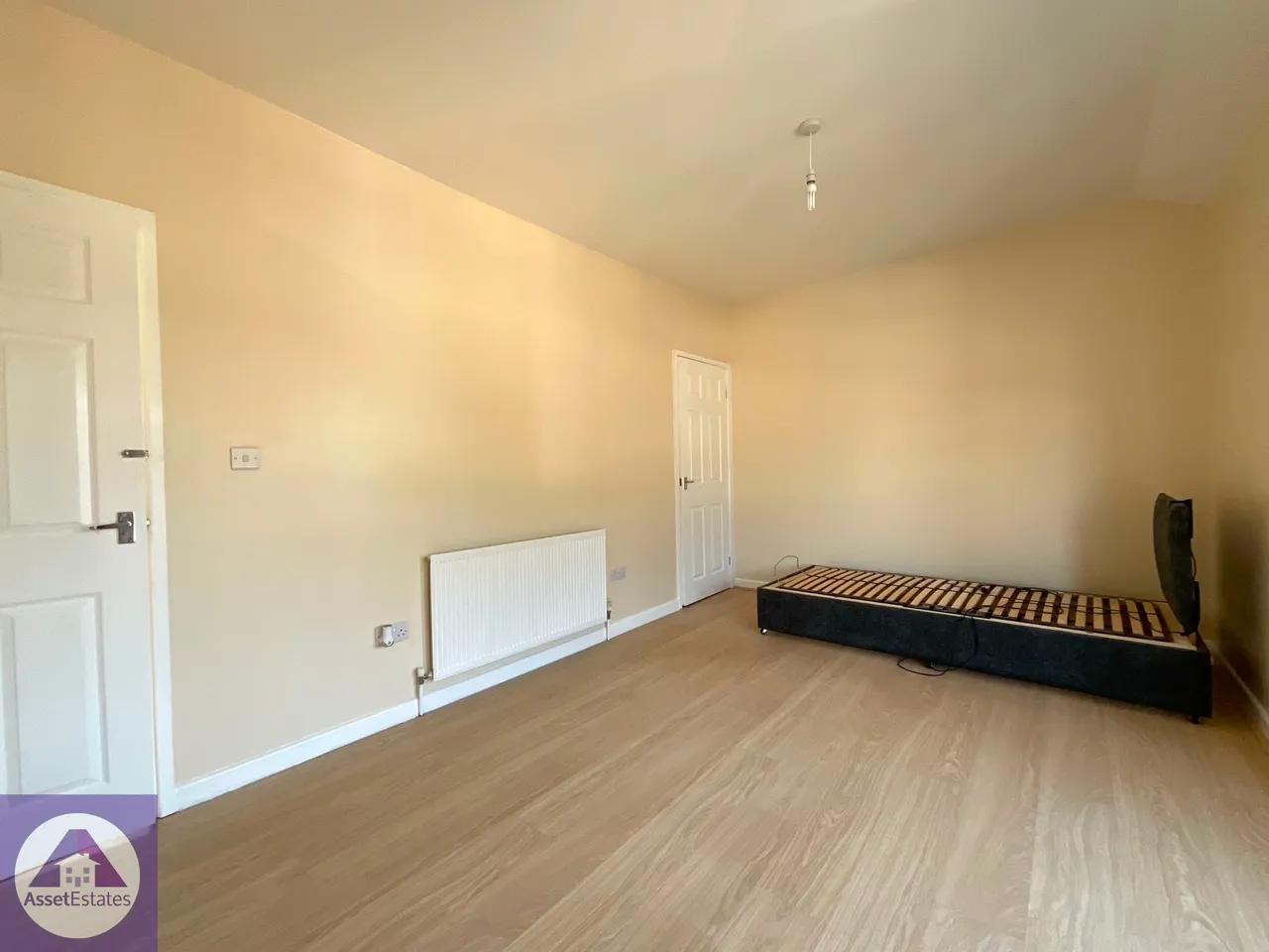 Bryngwyn Road, Six Bells, photo 12