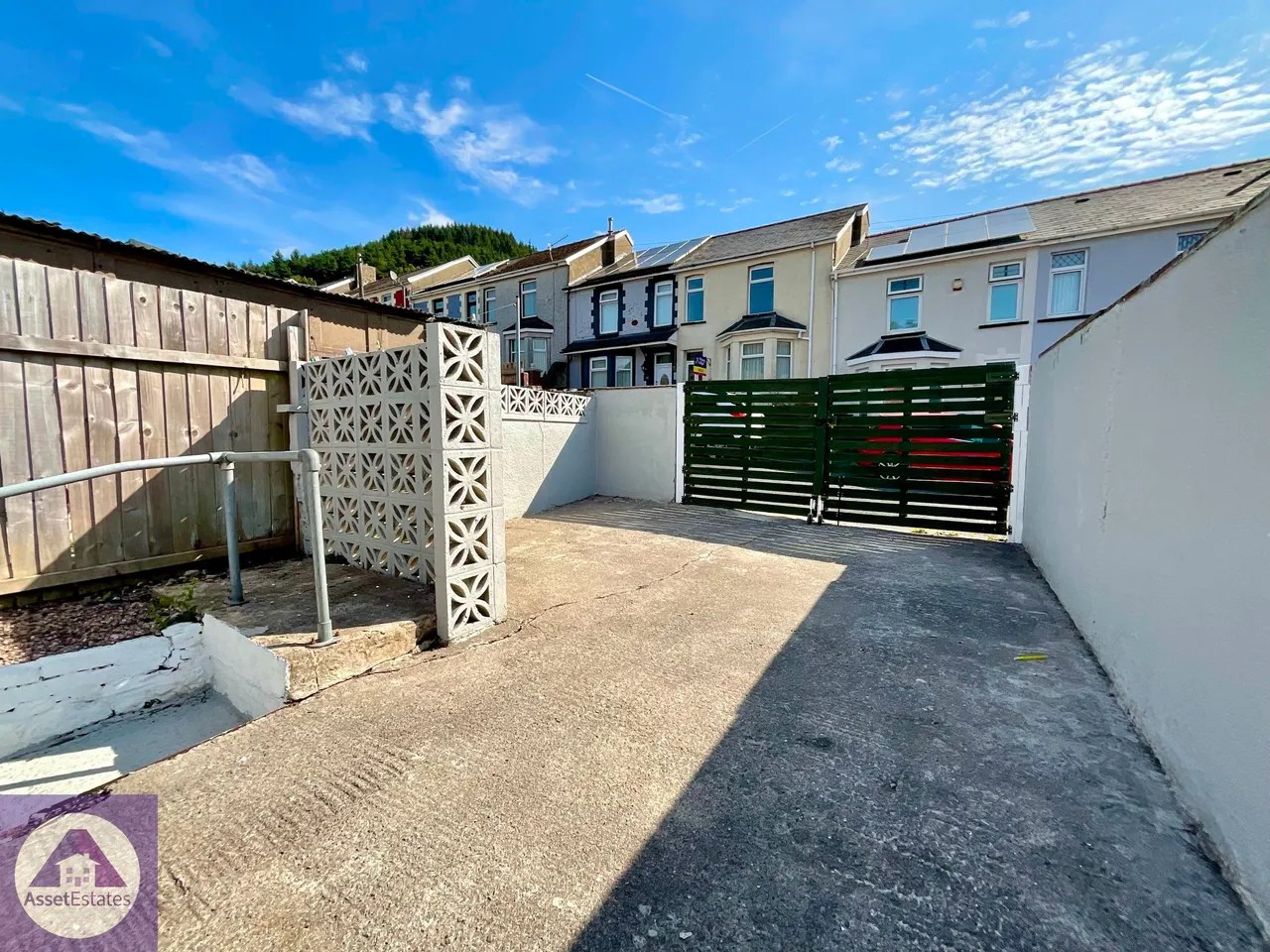 Bryngwyn Road, Six Bells, photo 20