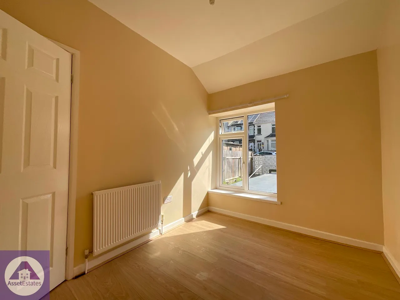 Bryngwyn Road, Six Bells, photo 13
