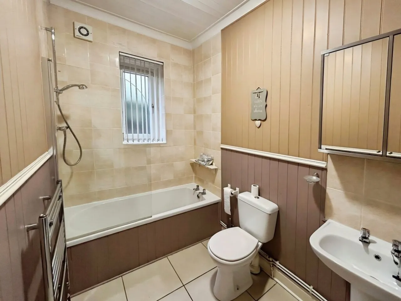 Glasgow Road, Wishaw, ML2, photo 7
