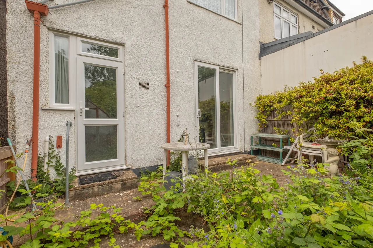 Cambridge Crescent, Teddington, TW11, photo 10