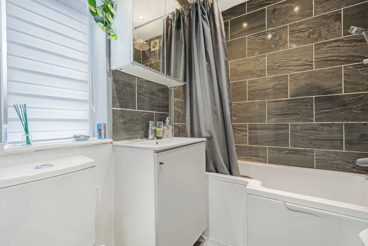 Potter Street, Harlow, CM17 9AG, photo 5