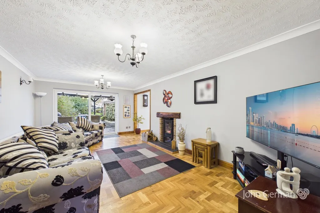 Leigh Lane, Bramshall, photo 6