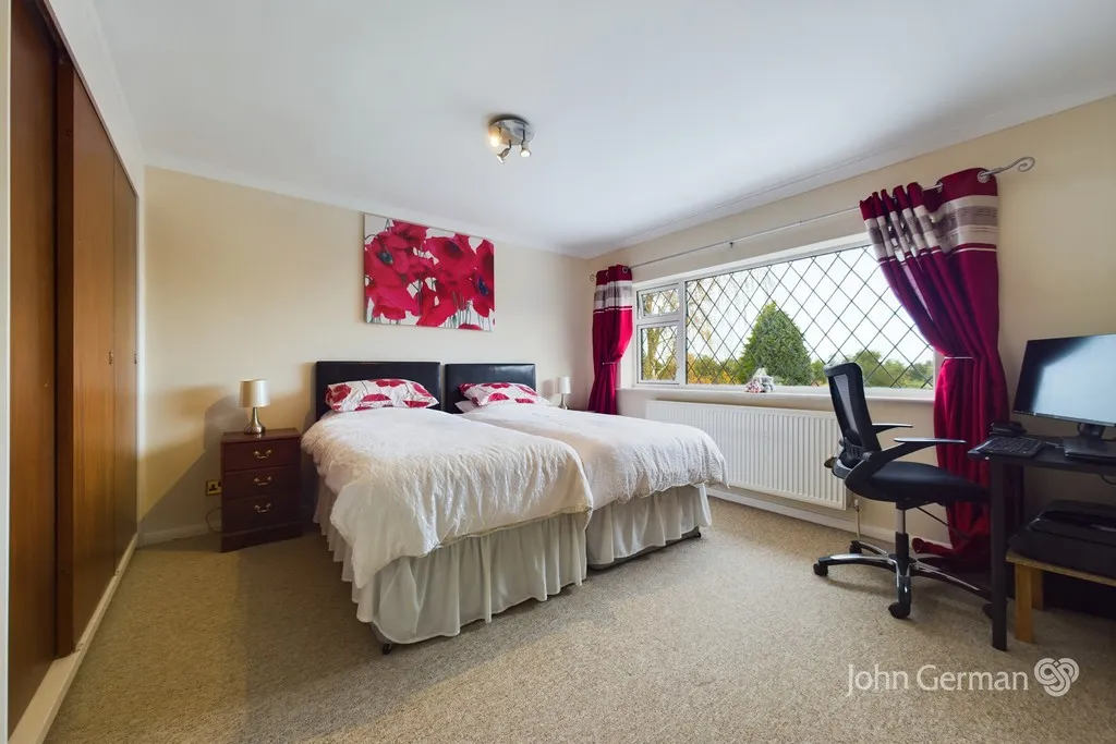 Leigh Lane, Bramshall, photo 13