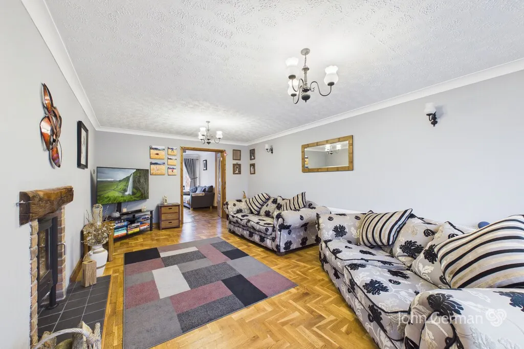 Leigh Lane, Bramshall, photo 7