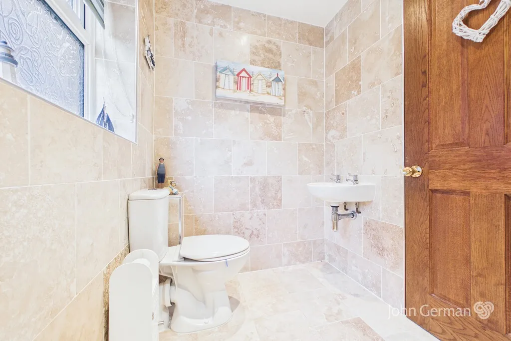Leigh Lane, Bramshall, photo 18