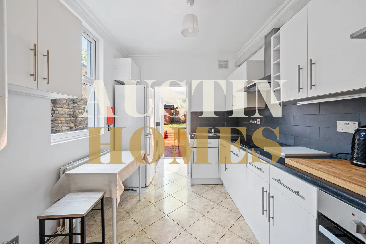 Antill Road, London, N15, photo 3