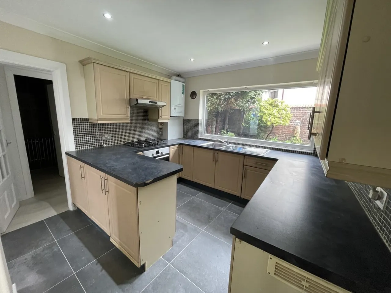 Menlove Ave, Allerton, L18, photo 9