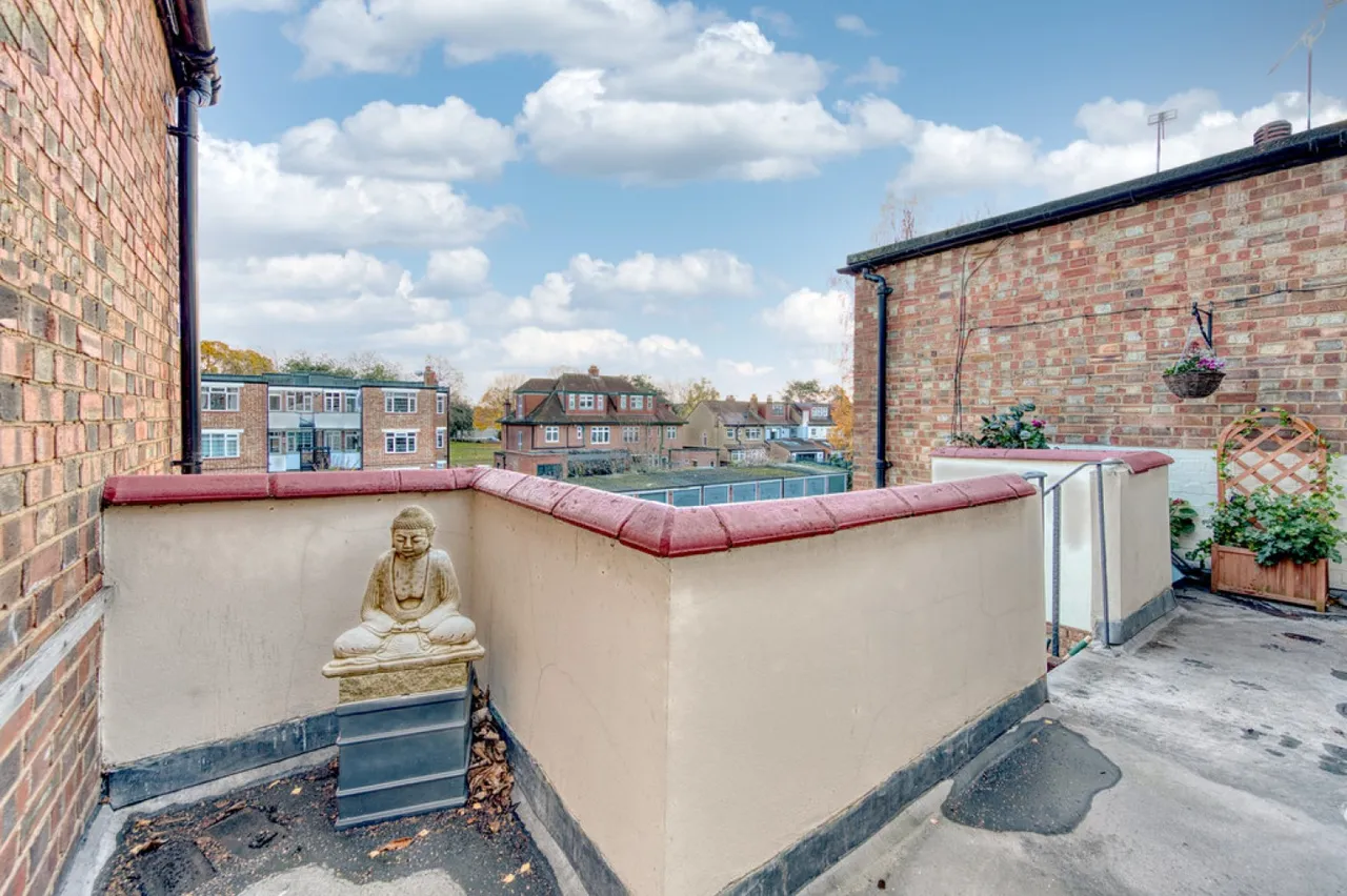 Woodland Court, Wanstead, photo 8