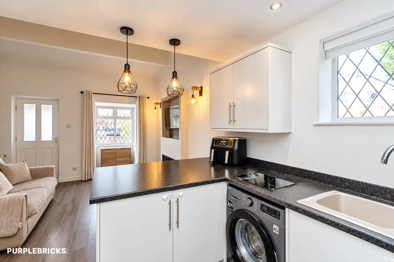 Caister Drive, Willenhall, WV13, photo 8