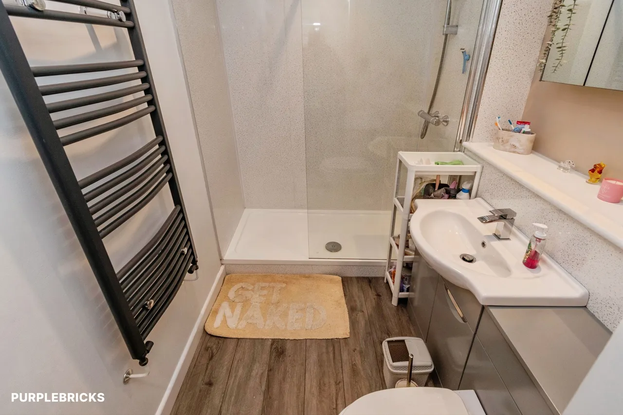 Caister Drive, Willenhall, WV13, photo 12