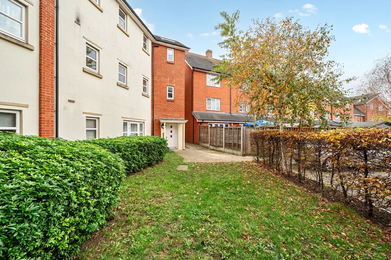 12 Austen Court, 5 Brickfield Road, Mitcham, photo 6