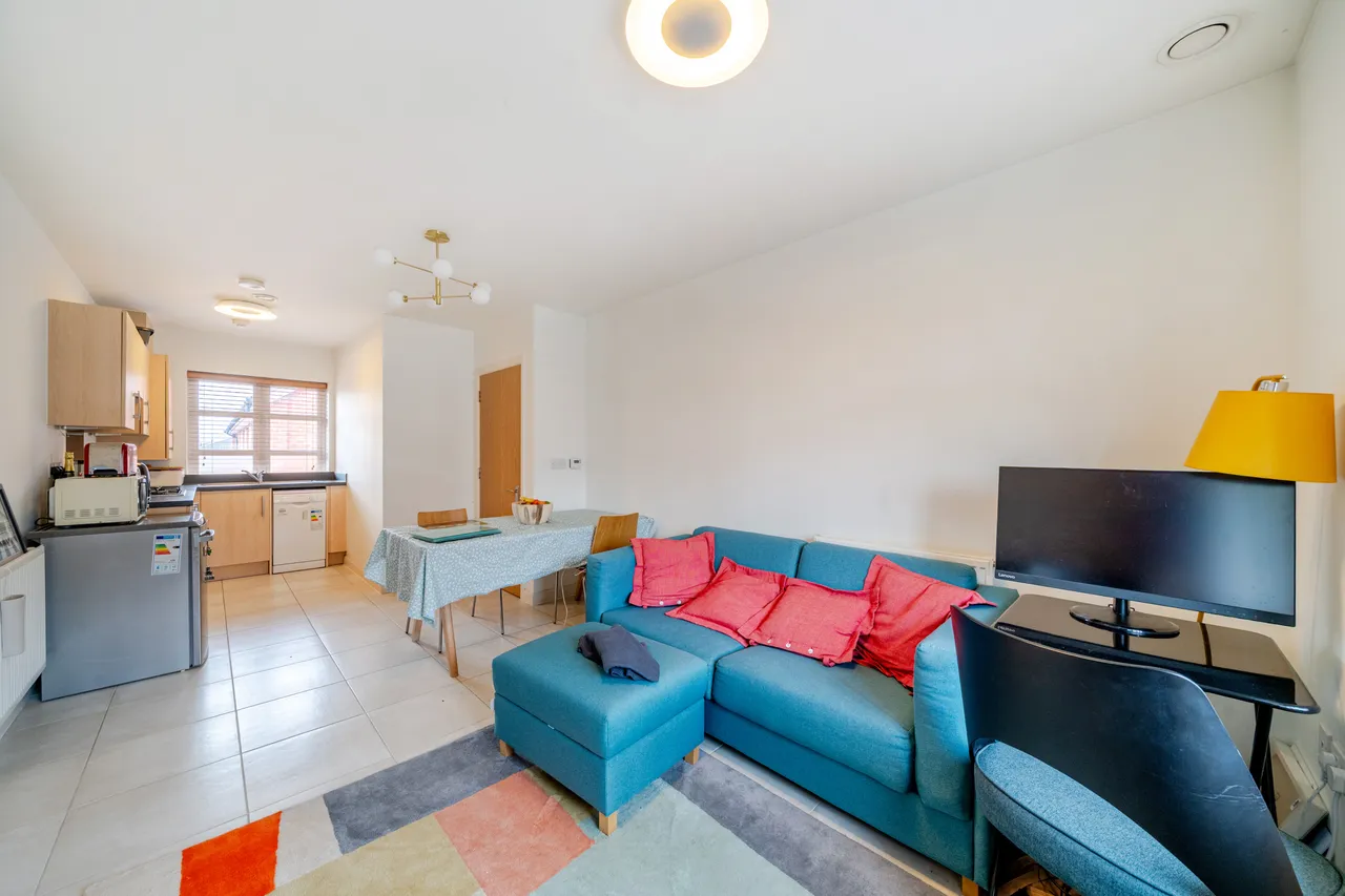 12 Austen Court, 5 Brickfield Road, Mitcham, photo 2