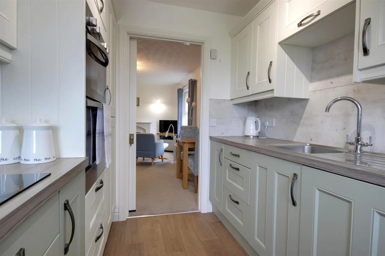 Tudor Court, Willerby, photo 4
