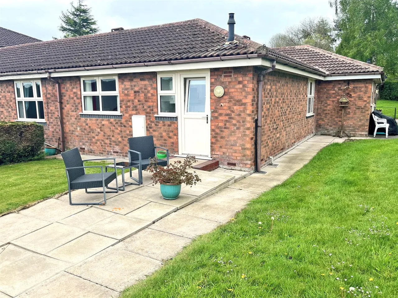 Tudor Court, Willerby, photo 2