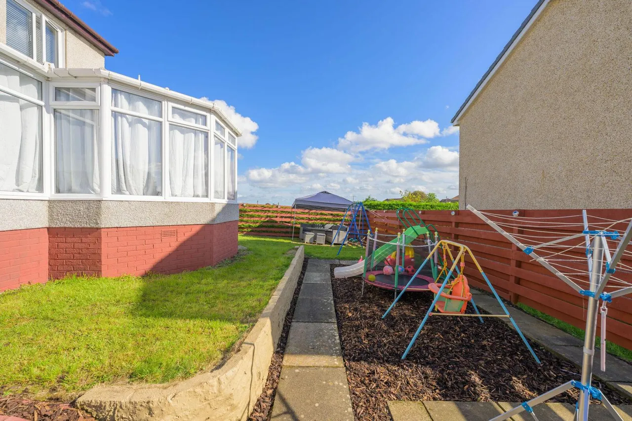 Innerpeffray Drive, Carron, FK2, photo 20