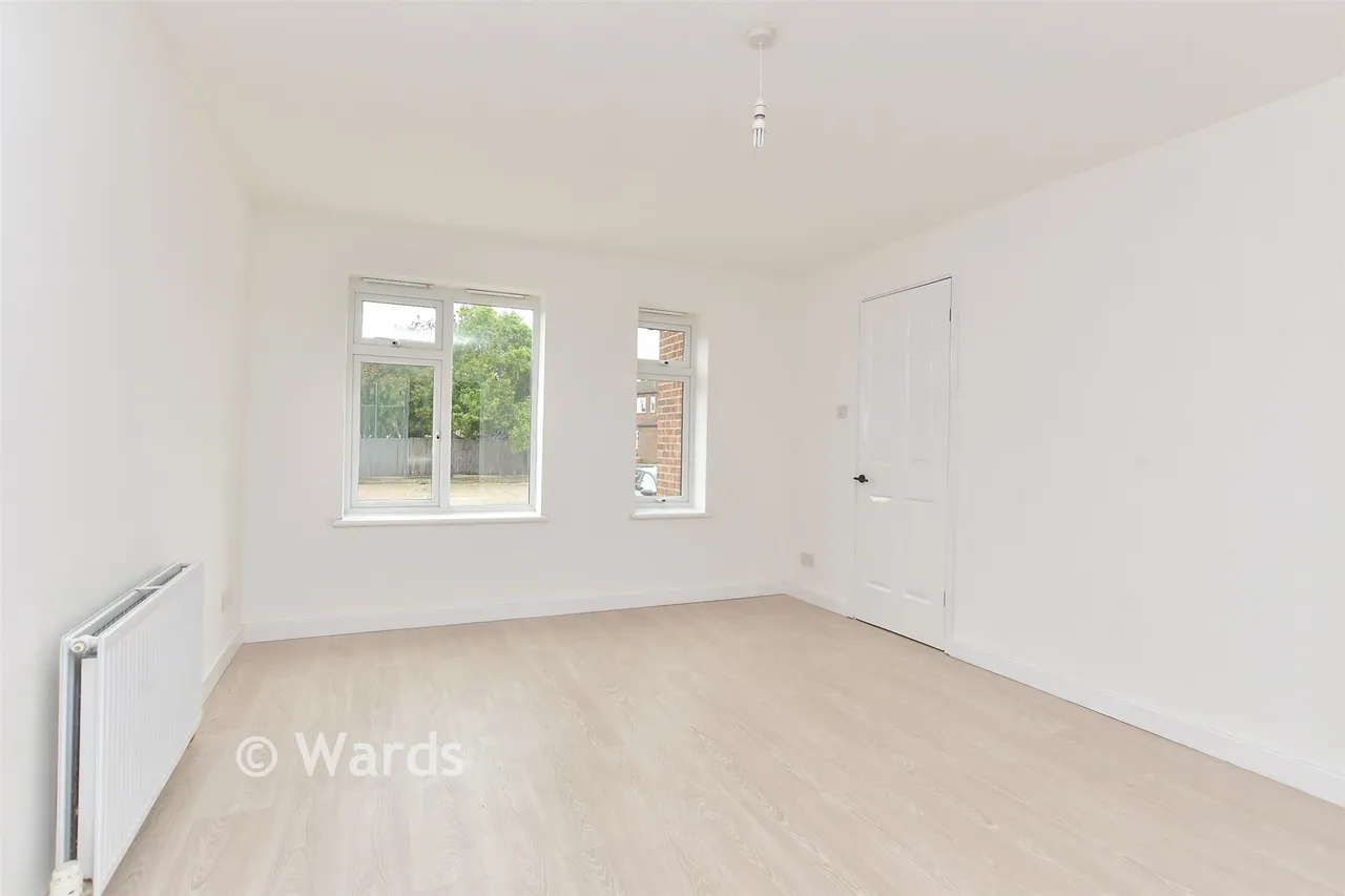 Alder Close, Sheerness, ME12, photo 5