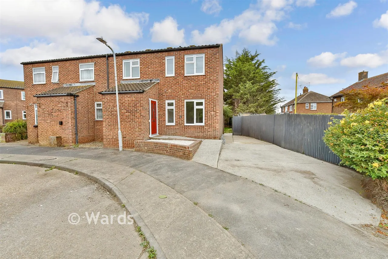 Alder Close, Sheerness, ME12, photo 12