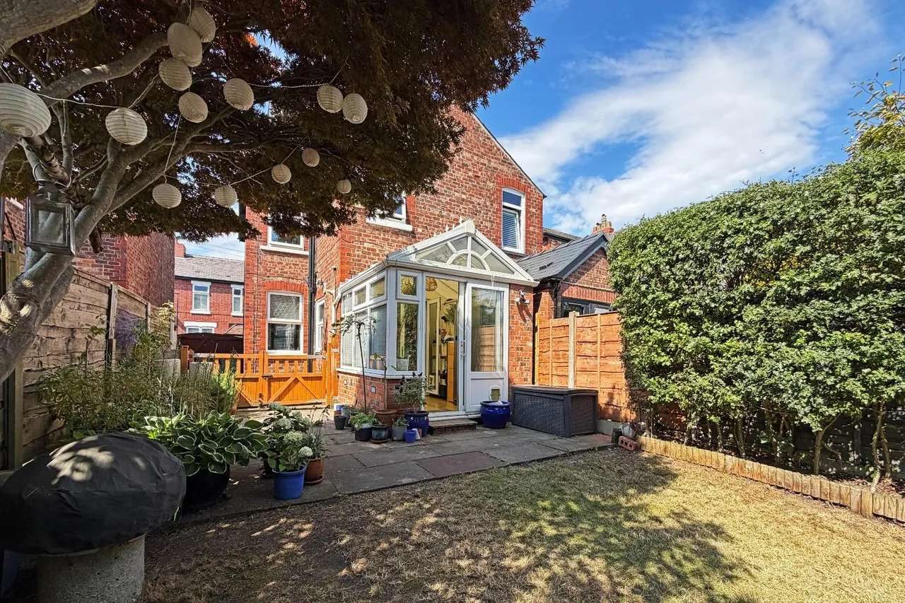 Haddon Grove, Timperley, Cheshire WA15 6SA, photo 25