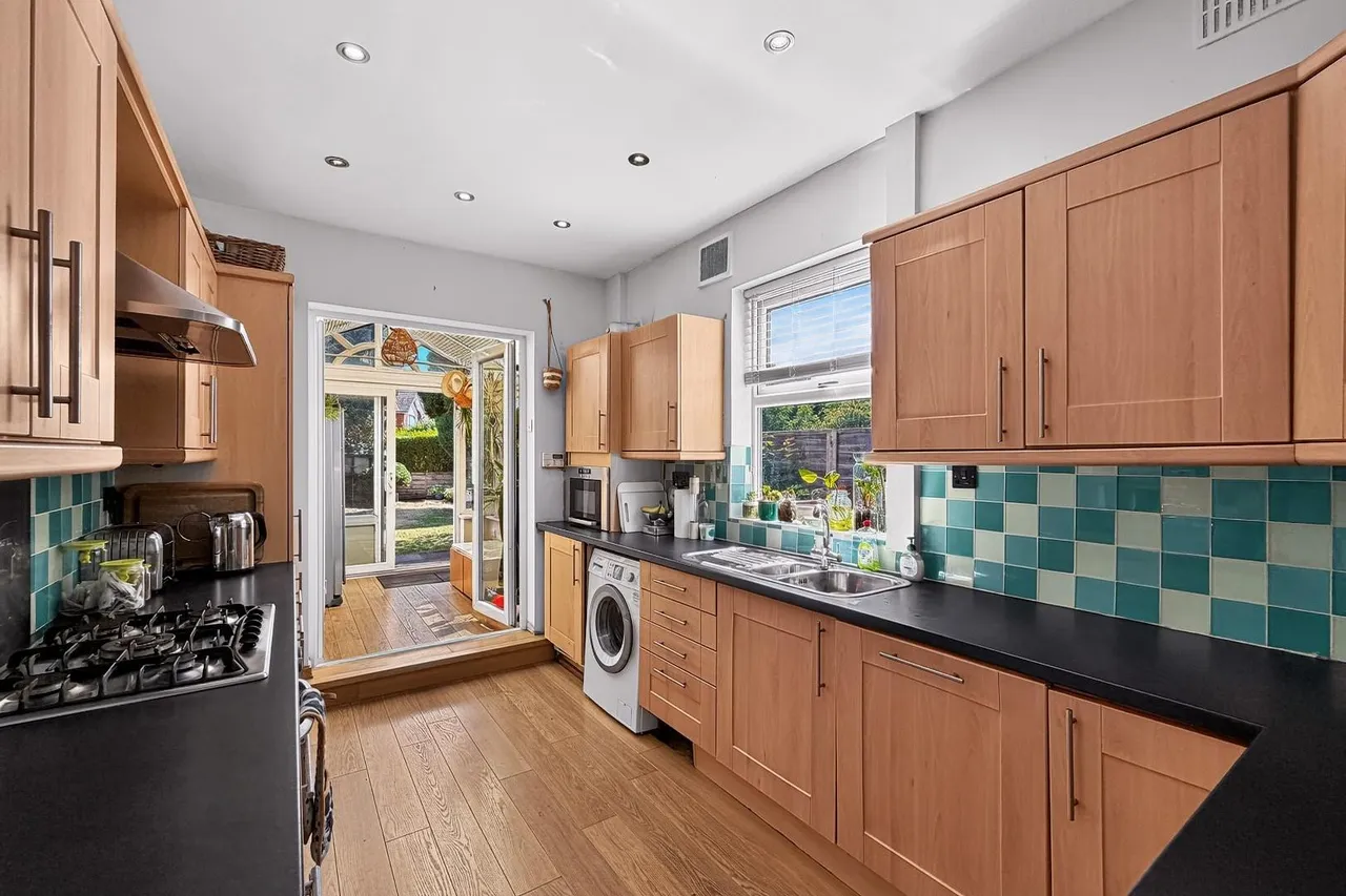 Haddon Grove, Timperley, Cheshire WA15 6SA, photo 6