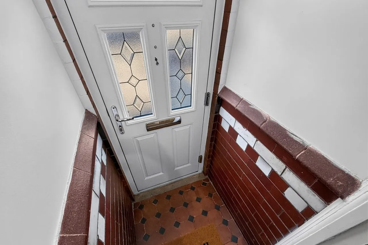 Haddon Grove, Timperley, Cheshire WA15 6SA, photo 22