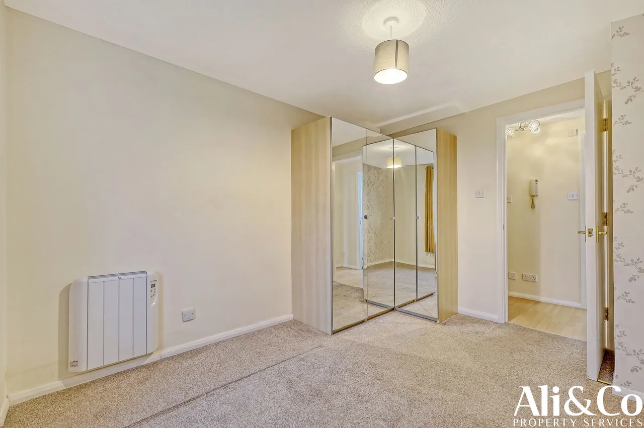 Timber Court, Grays, Essex, RM17 6PW, photo 9